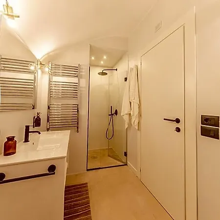 Bed & Breakfast Es 4*