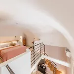 Es